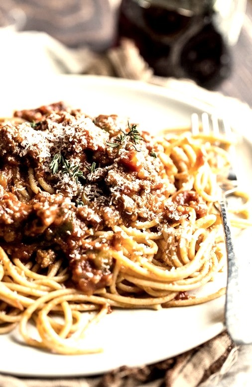 spaghetti with slow cooker meat sauce.