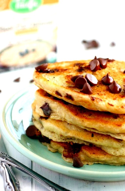 Vegan Chocolate Chip Oatmeal Pancakes