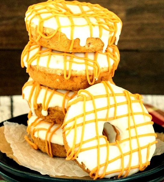 Butterscotch Apple Cake Donuts